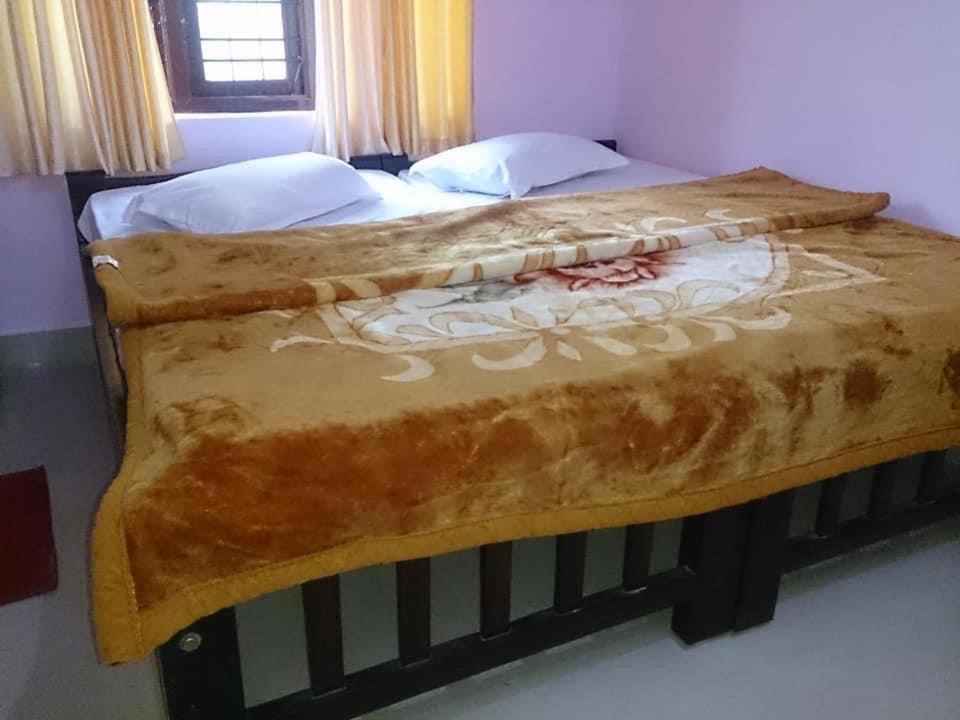 Dhruva Homestay Мадікері Екстер'єр фото